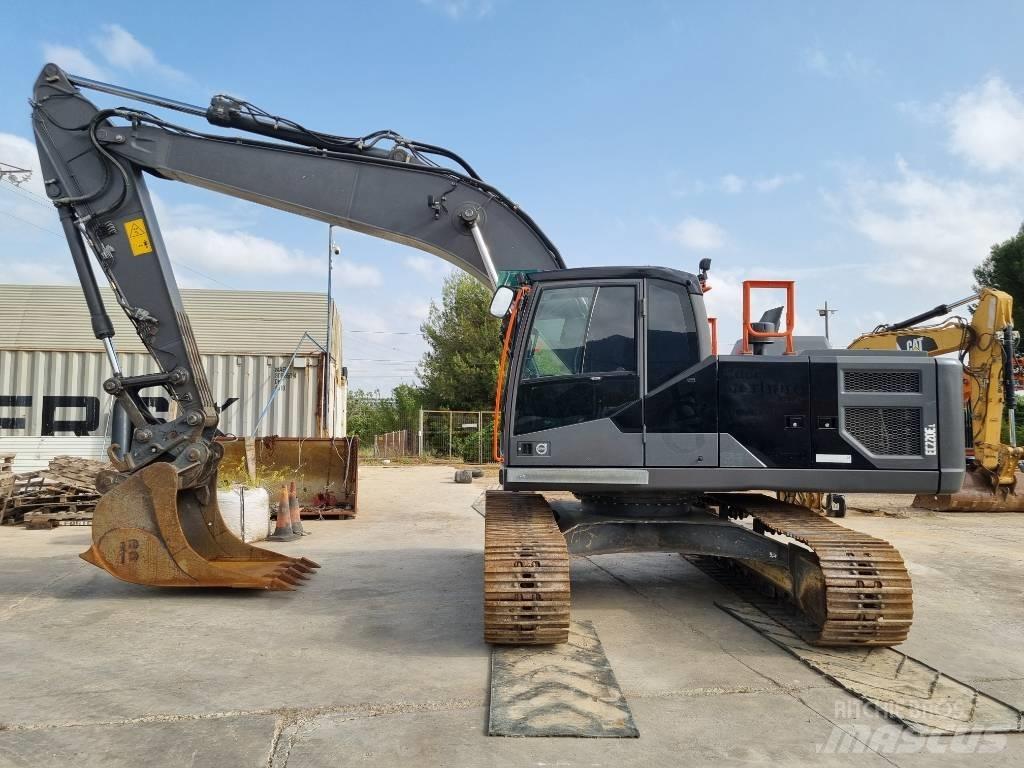 Volvo EC220EL 履带挖掘机