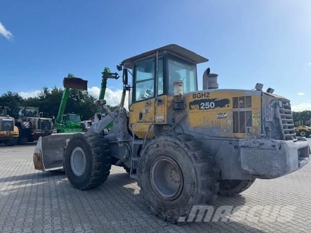 Komatsu WA 250-5 轮式装载机