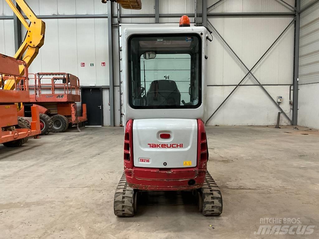 Takeuchi TB 216 小型挖掘机
