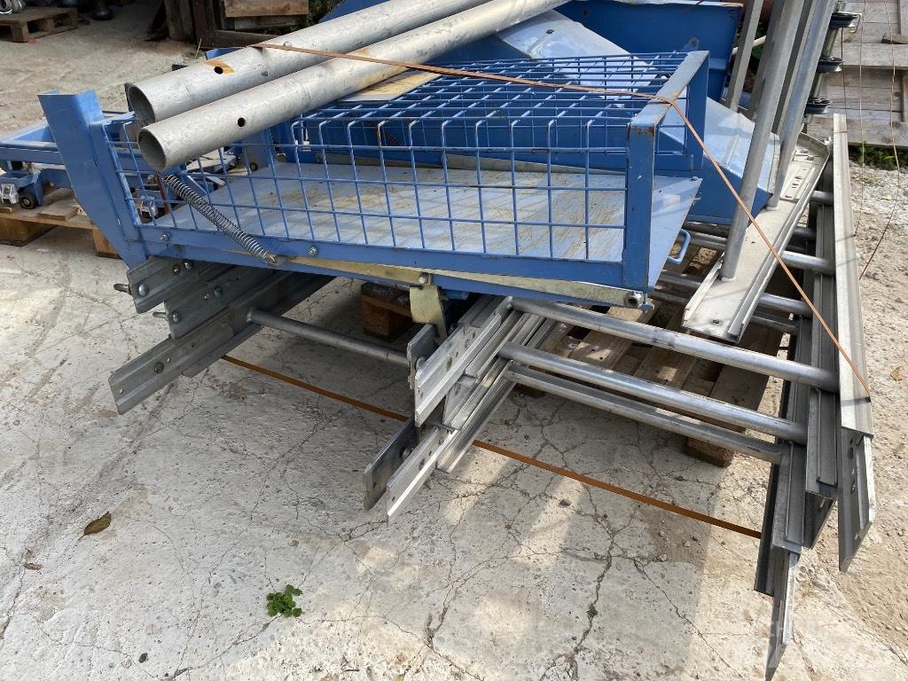 Geda Lift 250 吊车起重机、绞车吊货机和物料升降机
