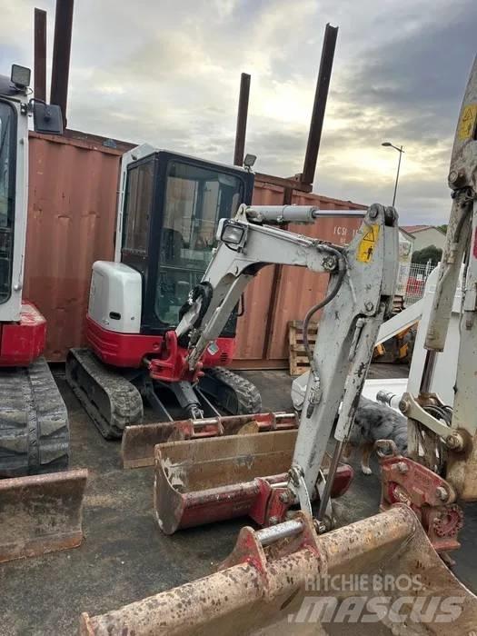 Takeuchi TB 23 R 小型挖掘机
