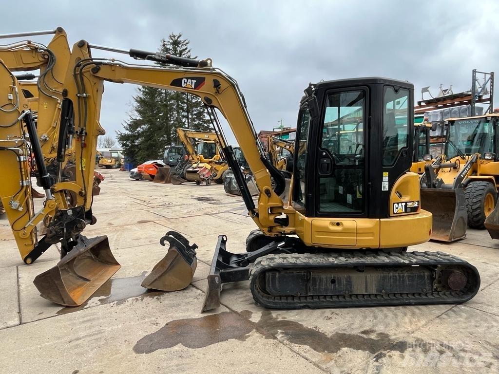 CAT 305.5E2 小型挖掘机