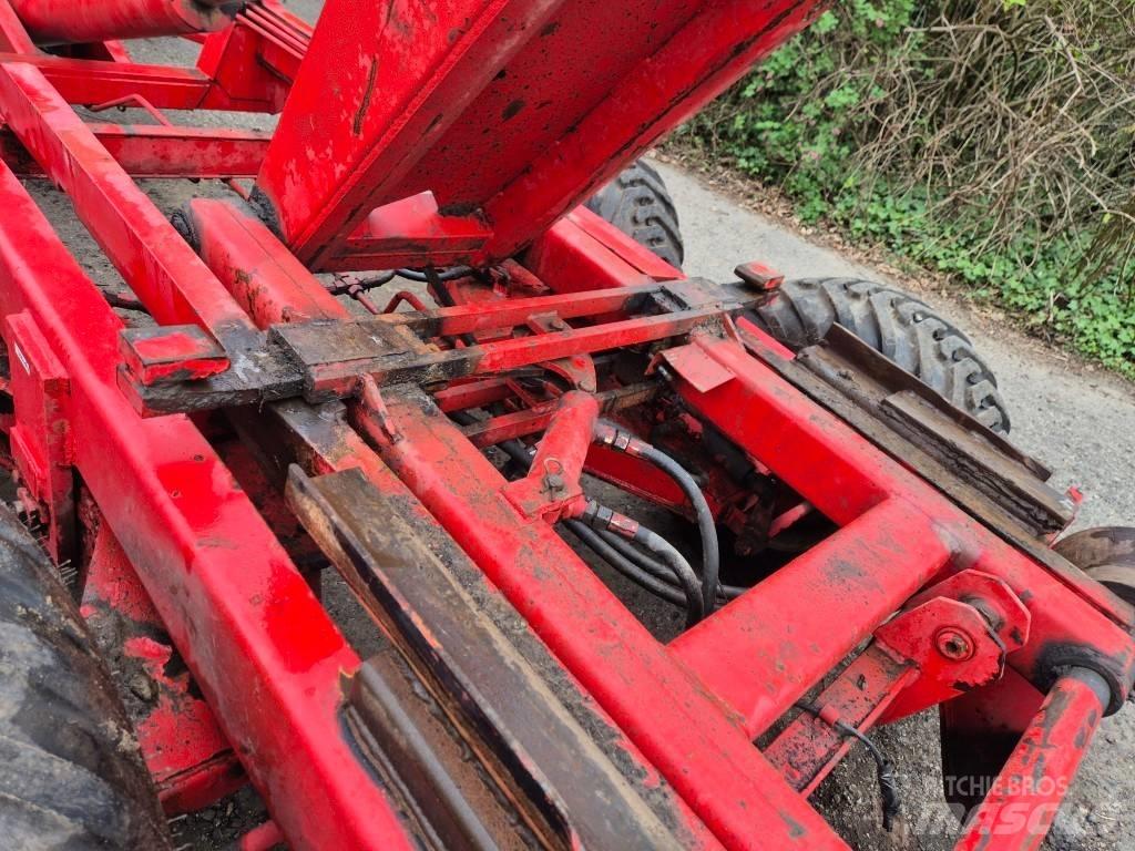 Agromet Warfama T041 吊钩式拖车