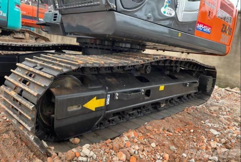 Hitachi 200-3 履带挖掘机