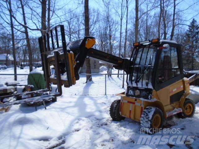 JCB LTL30 越野叉车|叉装车