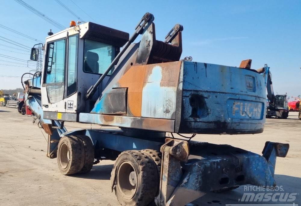 Terex Fuchs MHL 320 工业挖掘机