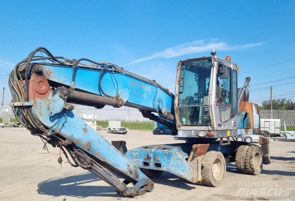 Terex Fuchs MHL 320 工业挖掘机