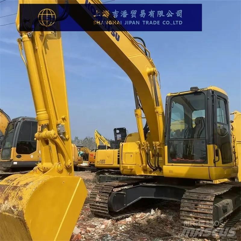 Komatsu PC 138 US 中型挖掘机