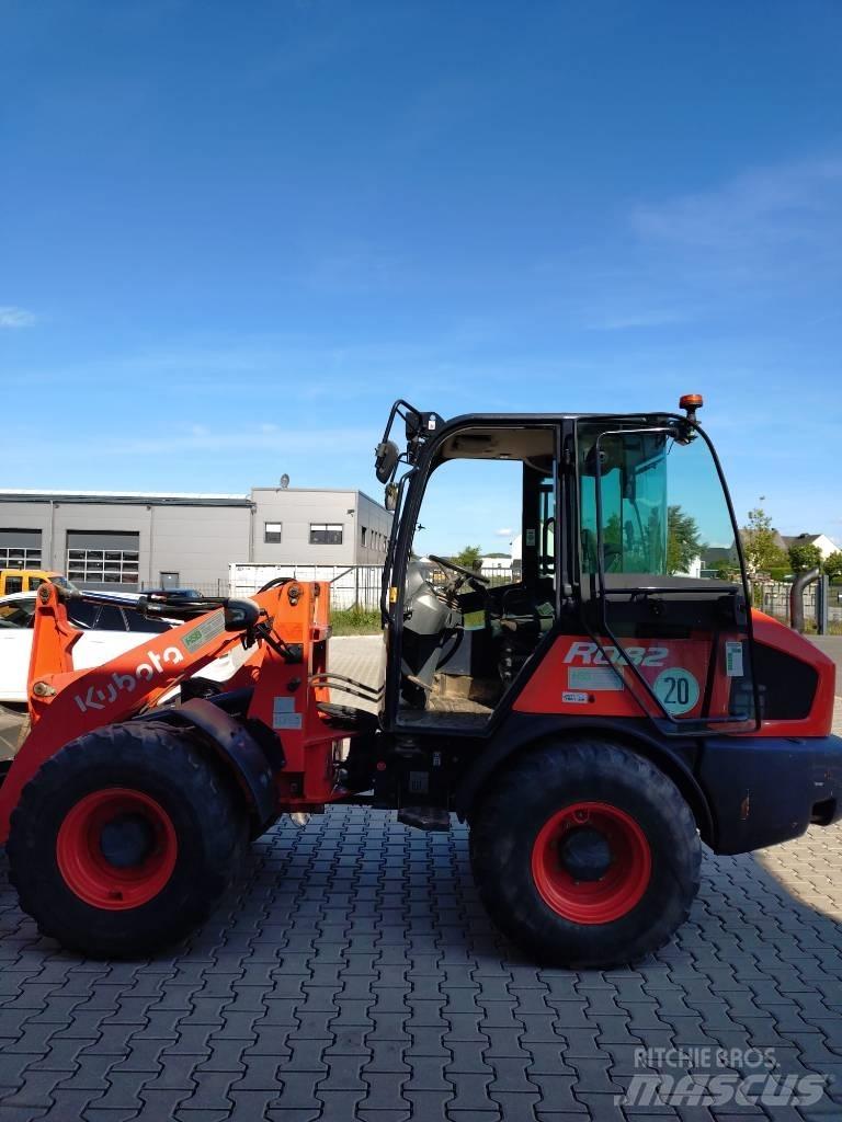 Kubota R 082 轮式装载机