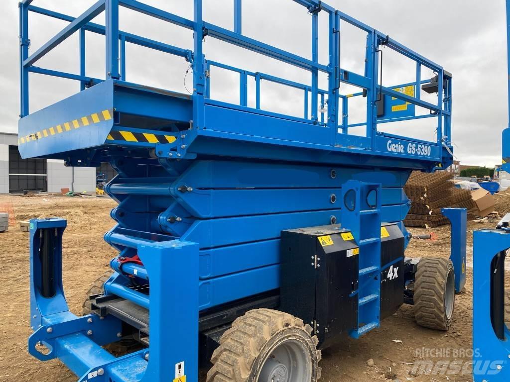 Genie GS 4390 RT 剪叉式升降机