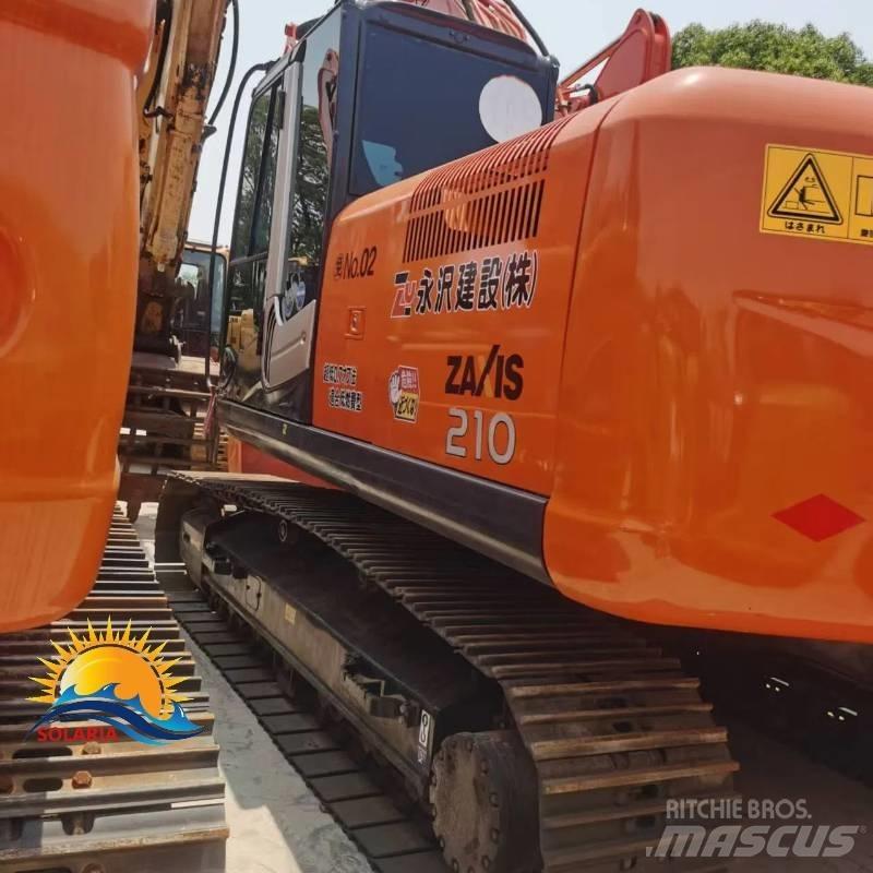 Hitachi ZX 210 履带挖掘机