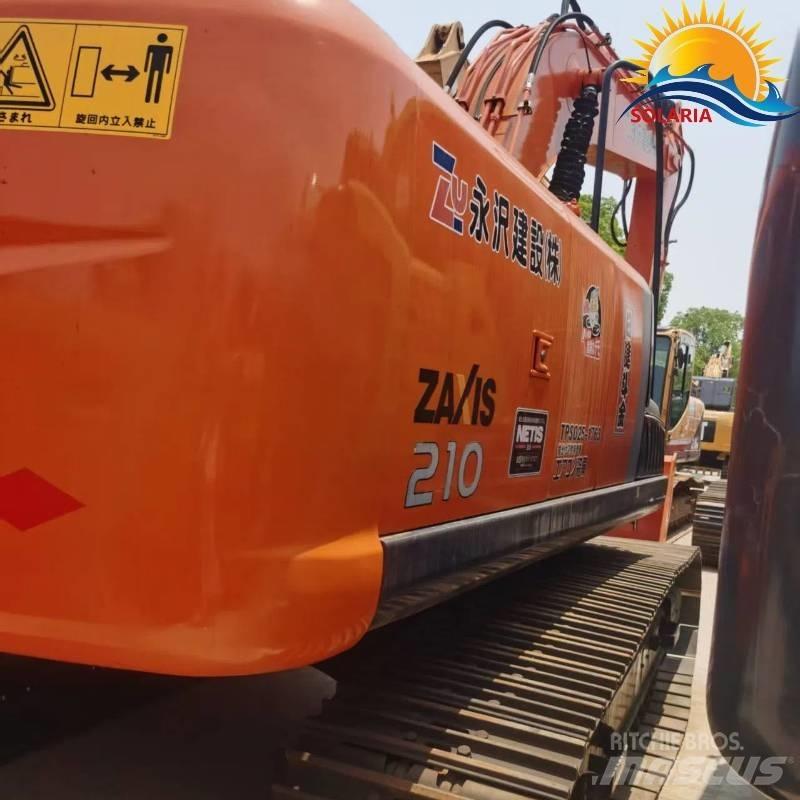 Hitachi ZX 210 履带挖掘机