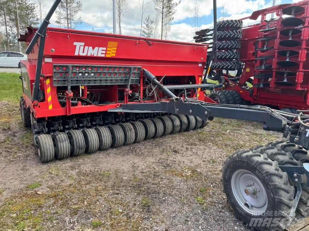 Tume Nova Combi 4000 多功能条播机