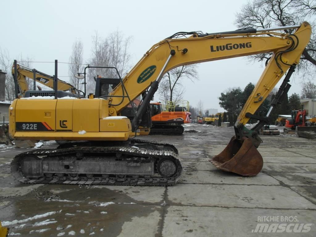 LiuGong CLG 922 E 履带挖掘机
