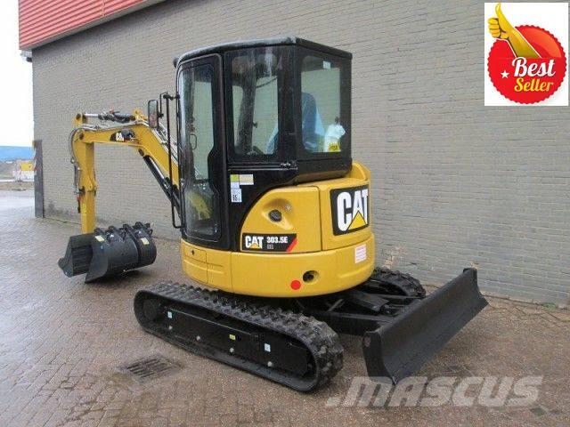 CAT 303.5 小型挖掘机