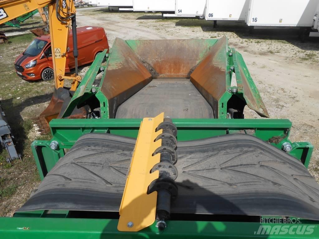 McCloskey R105 振动筛
