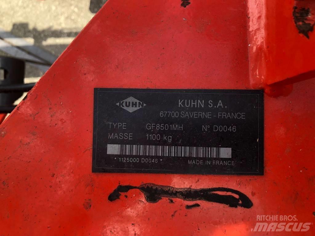 Kuhn GF 8501 M H 犁耙和摊草机