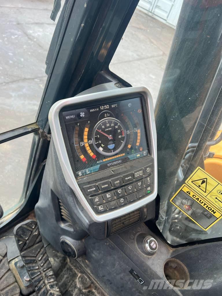 Hyundai HX 140 L 履带挖掘机