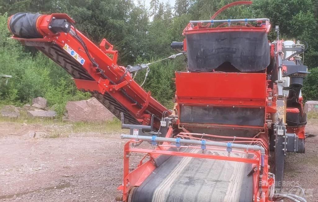 Sandvik QH 332 移动式破碎机