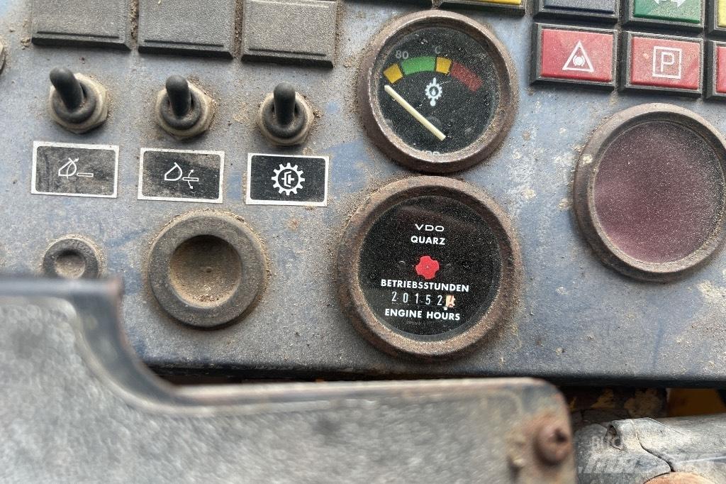 Volvo BM 4400 轮式装载机