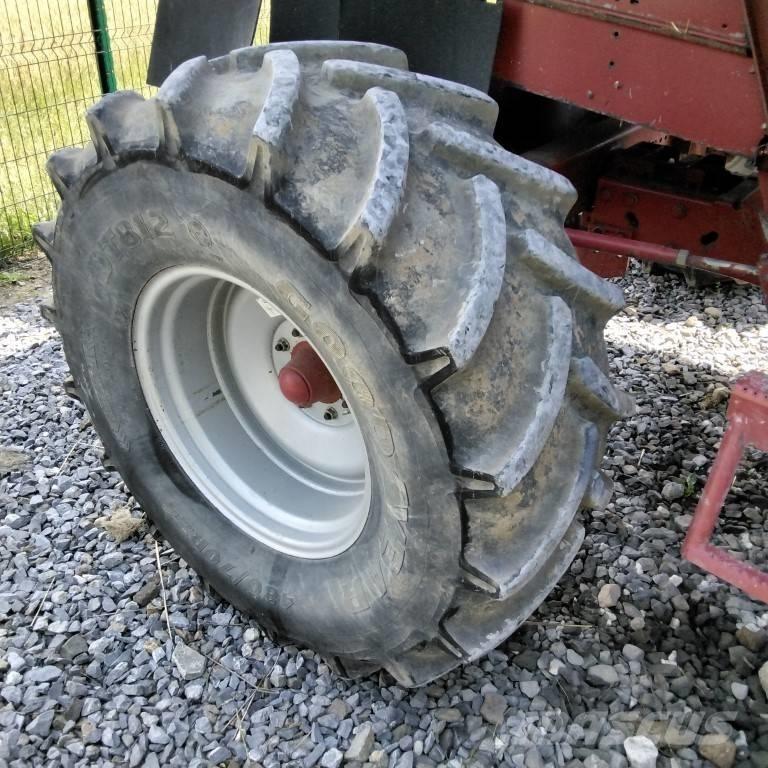 Case IH 2366E 联合收割机