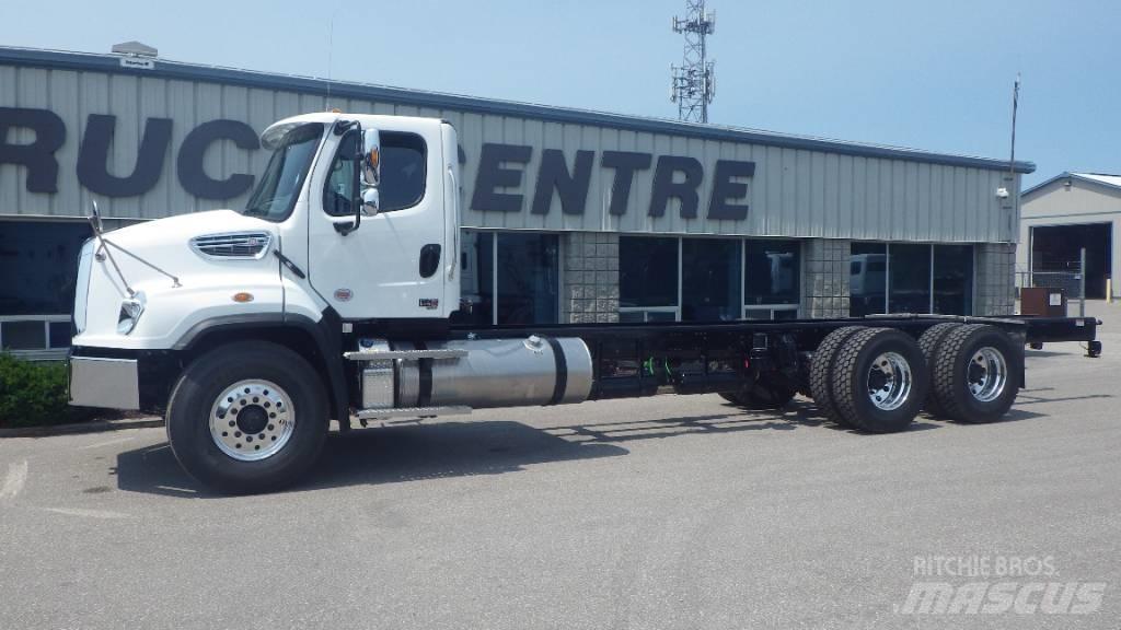 Freightliner 114 SD 平板车