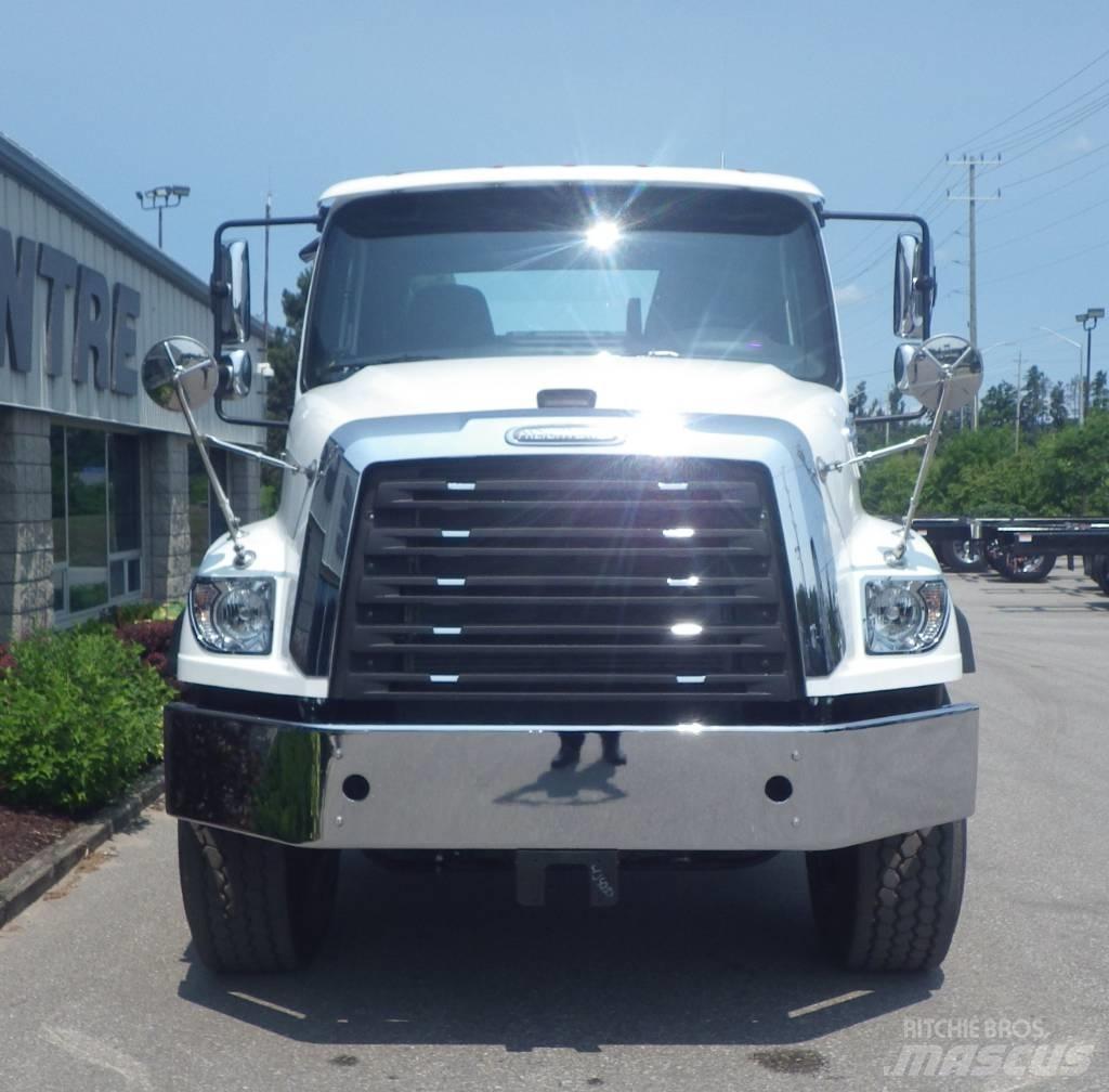 Freightliner 114 SD 平板车