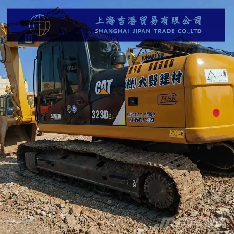 CAT 323 D 履带挖掘机