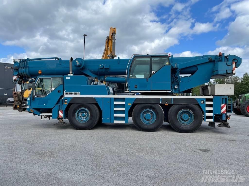 Liebherr LTM 1055-1 全地面起重机︳移动式起重机