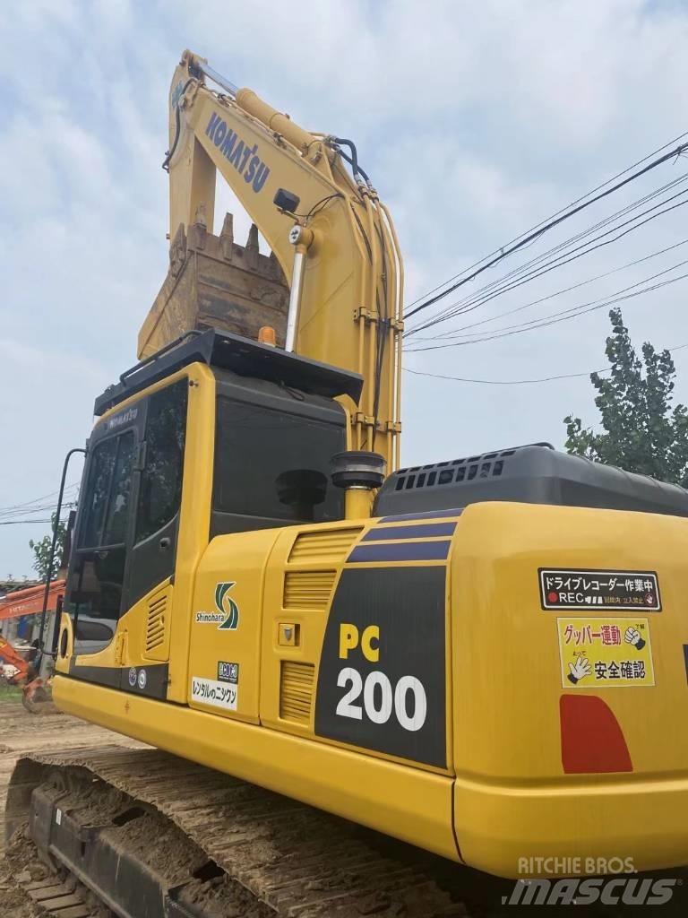 Komatsu pc200-8 履带挖掘机