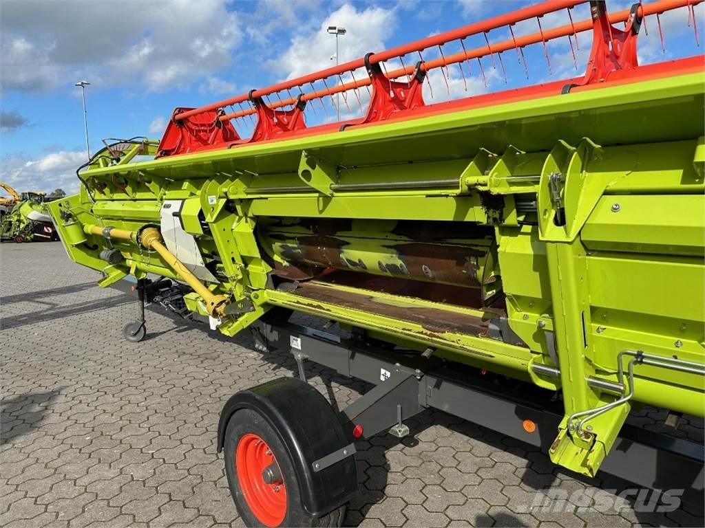 CLAAS Lexion 6800 联合收割机