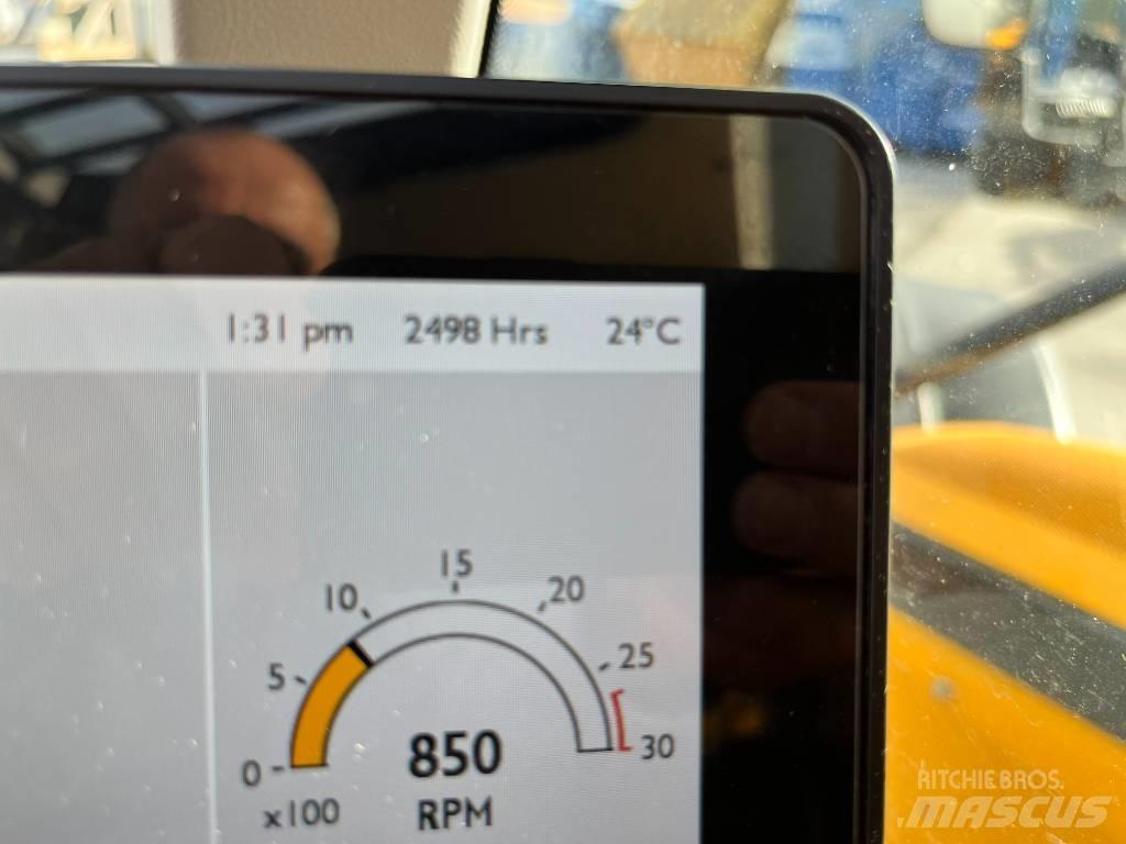 JCB 542X70 AGRI PRO 伸缩臂叉装车|叉装车