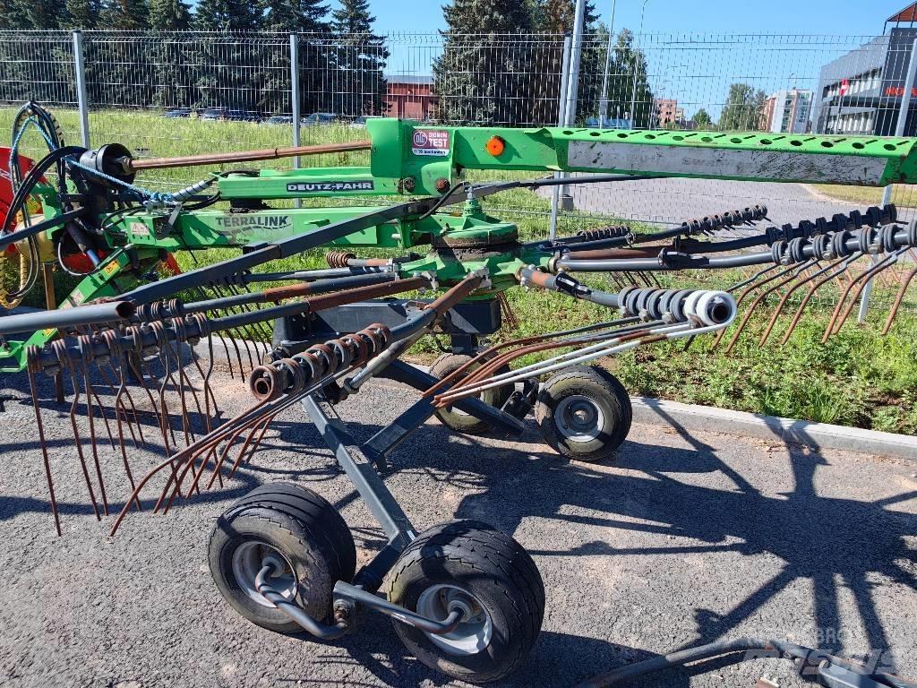 Deutz-Fahr Terralink 料堆整形机
