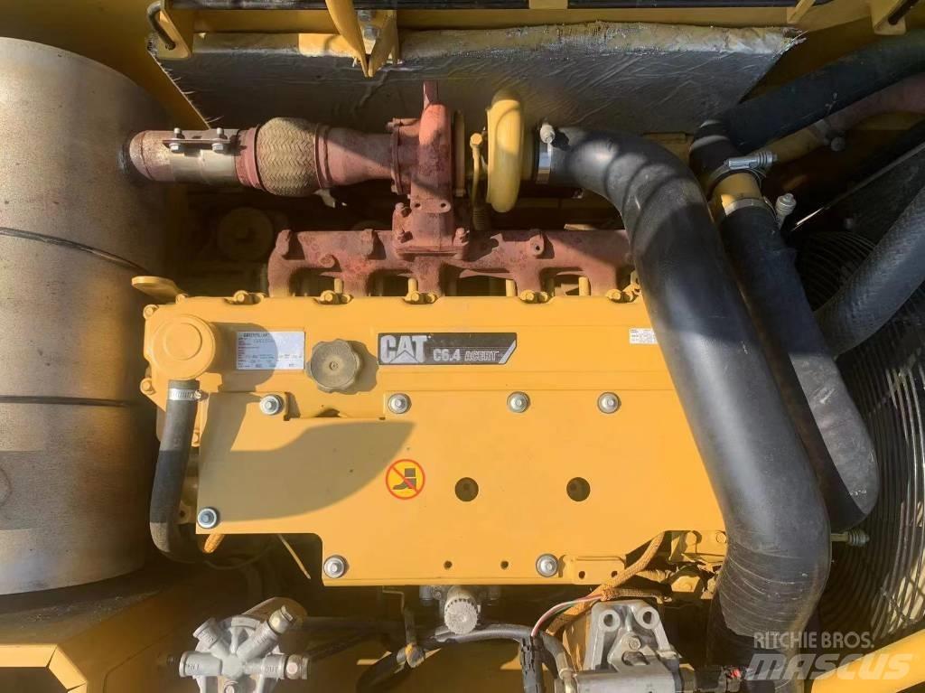 CAT 320 D 履带挖掘机