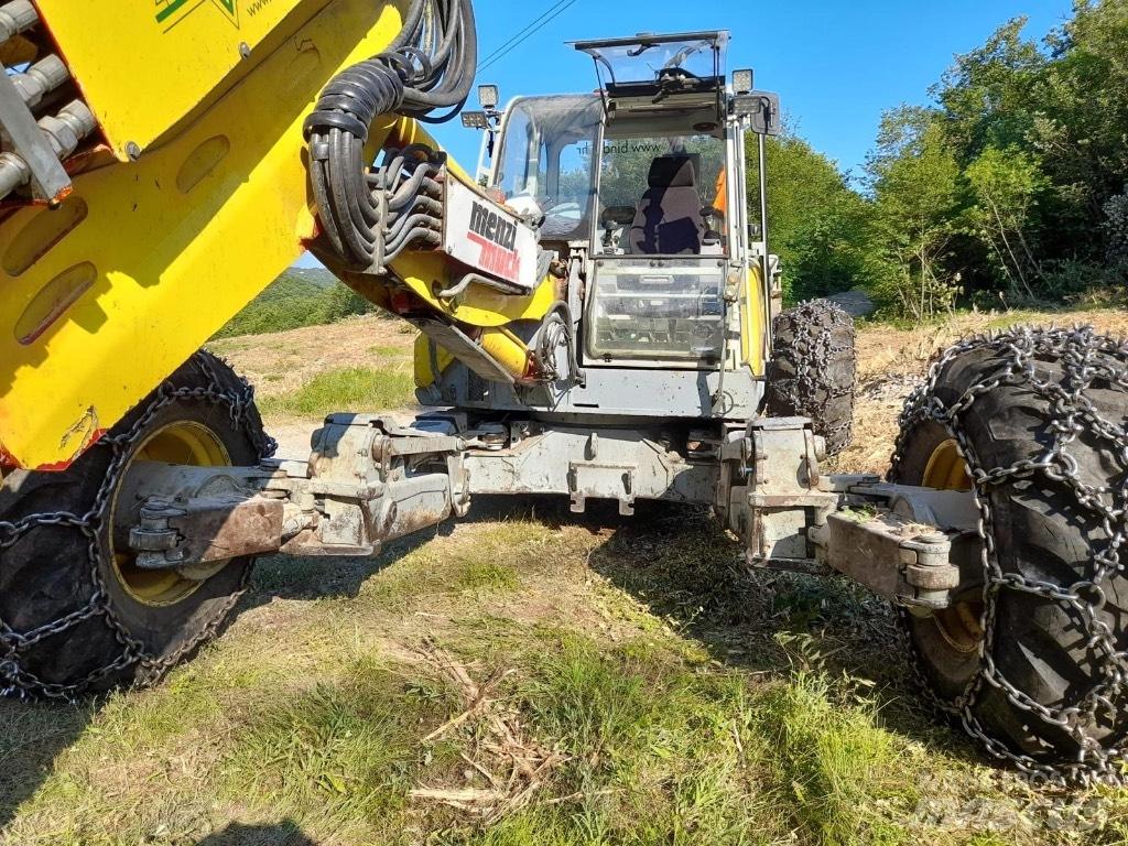 Menzi Muck M450 挖坑机