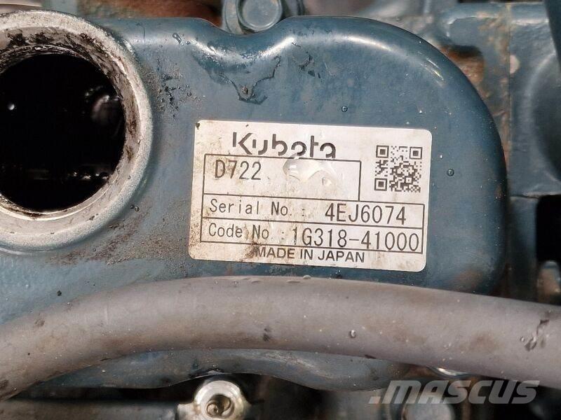 Kubota D722 发动机