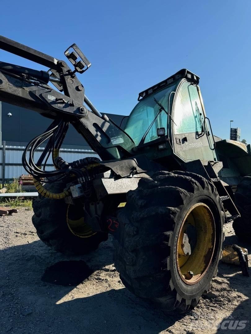 Timberjack 870B 收割机