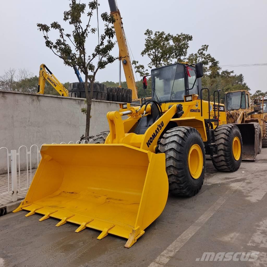 Komatsu WA 380 轮式装载机