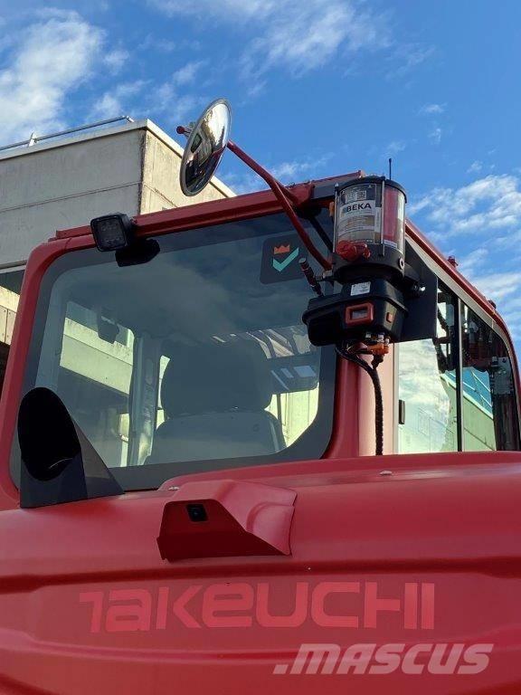 Takeuchi TB 395 W 轮式挖掘机