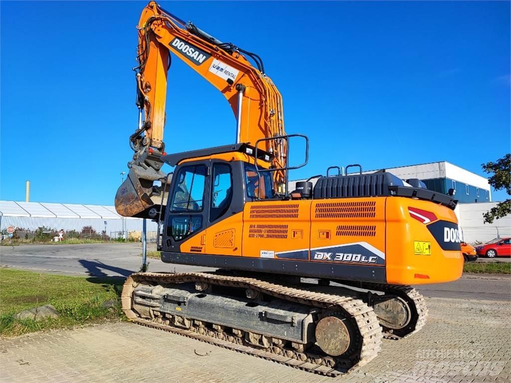 Doosan DX300LC-7 履带挖掘机