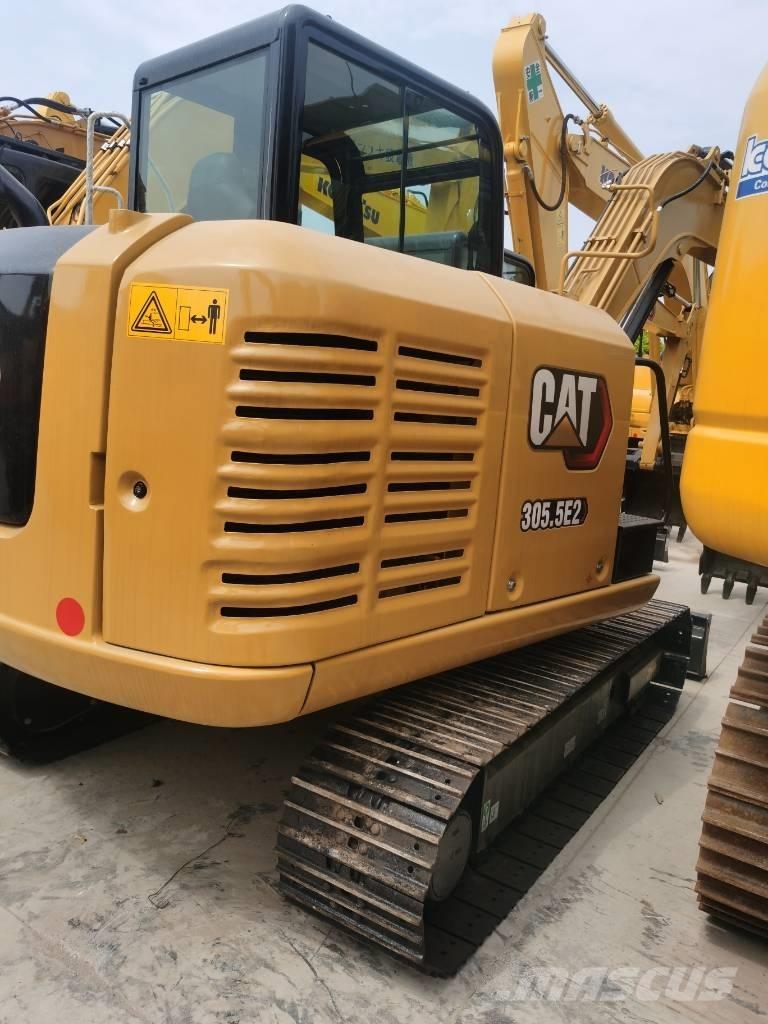 CAT 305.5 E2 小型挖掘机