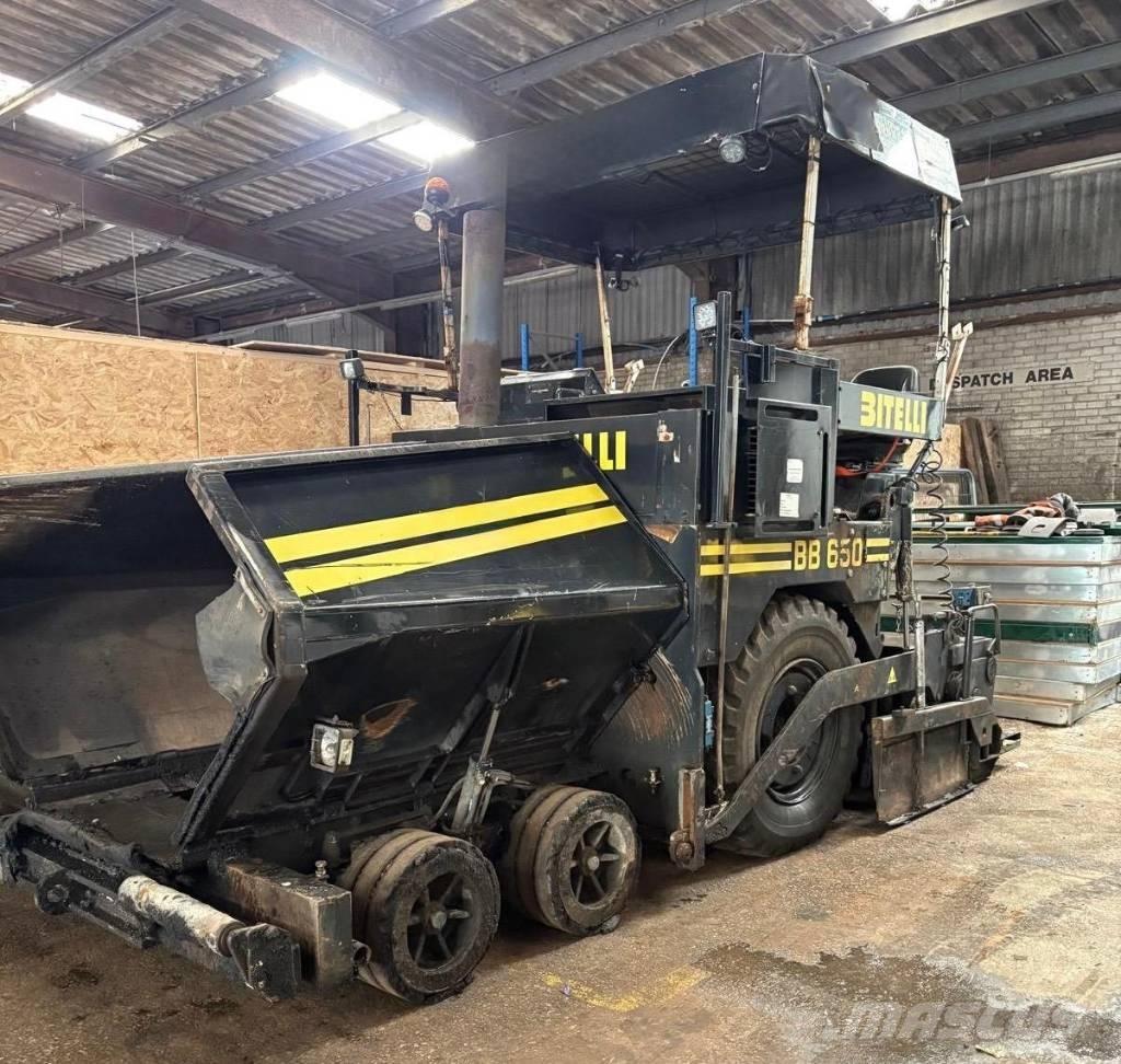 Bitelli BB 650 沥青摊铺机