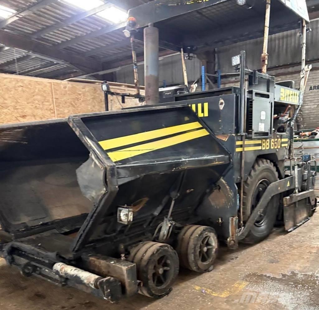 Bitelli BB 650 沥青摊铺机