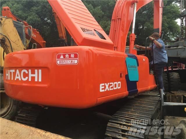 Hitachi EX 200 履带挖掘机