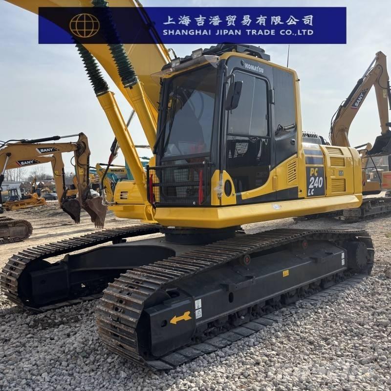 Komatsu PC 240 履带挖掘机