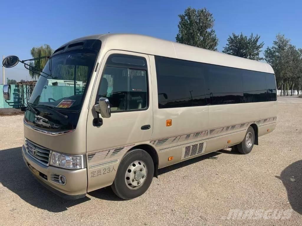 Toyota Coaster 公路客运汽车