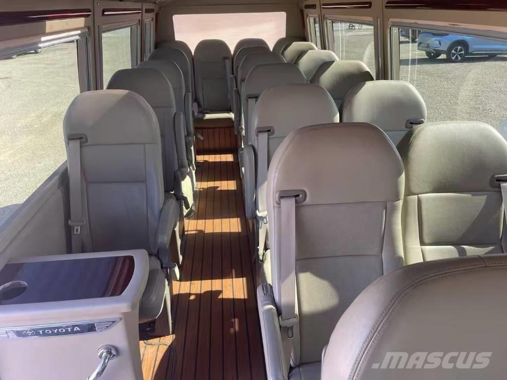 Toyota Coaster 公路客运汽车