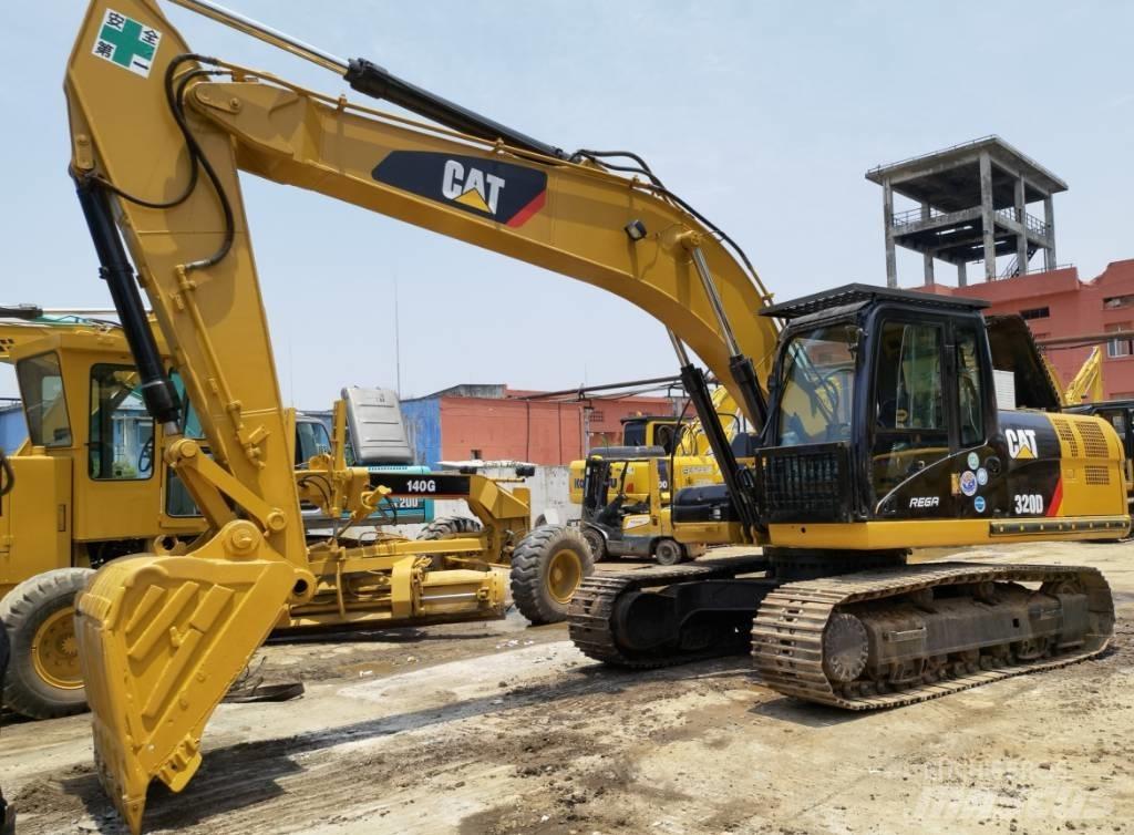 CAT 320d 履带挖掘机