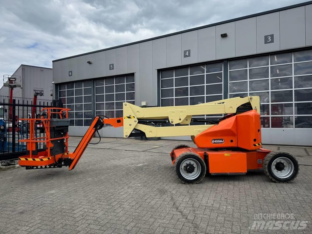 JLG E 450 AJ 曲臂高空工作平台