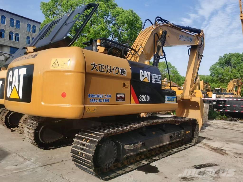 CAT 320D2 履带挖掘机